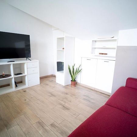 Flat With Terrace Close To Forum And Milanofiori Metro Assago Εξωτερικό φωτογραφία