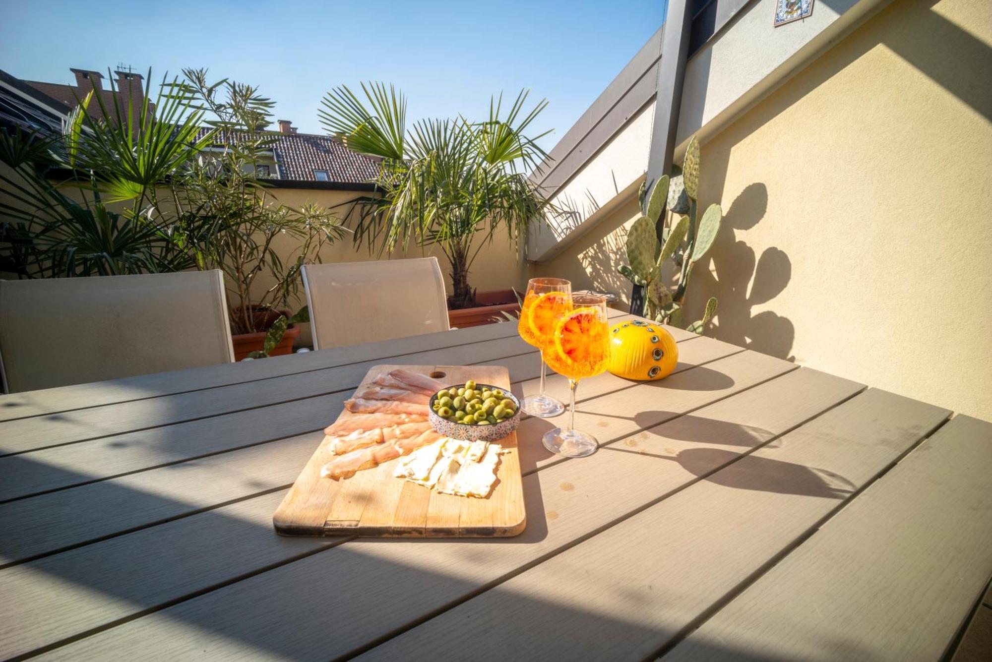 Flat With Terrace Close To Forum And Milanofiori Metro Assago Εξωτερικό φωτογραφία