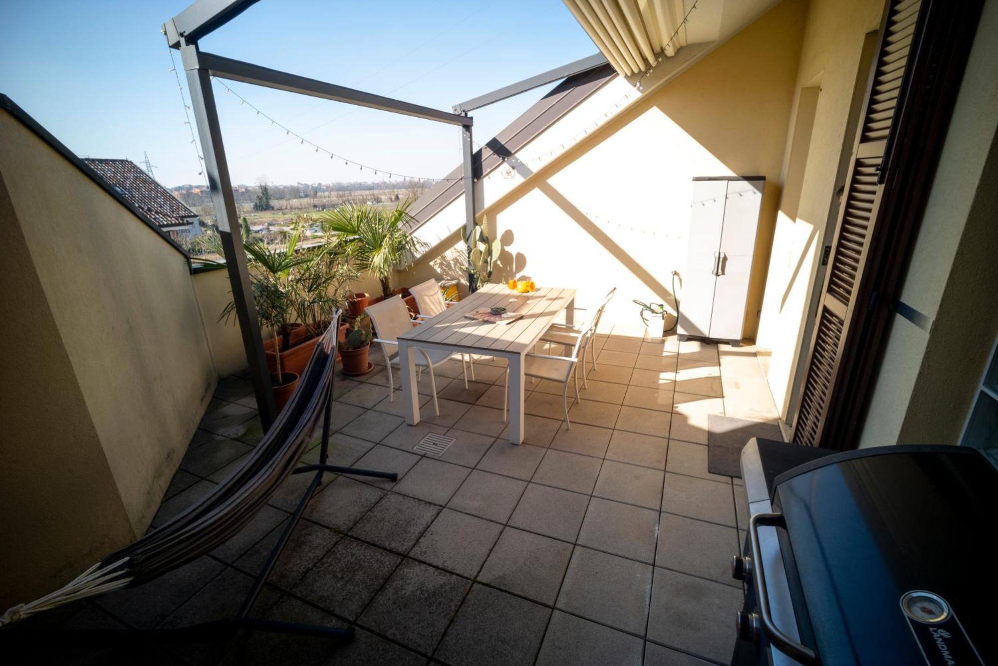 Flat With Terrace Close To Forum And Milanofiori Metro Assago Εξωτερικό φωτογραφία